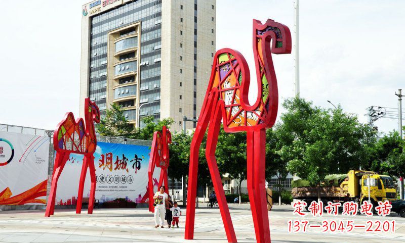 泰安不锈钢大型骆驼雕塑