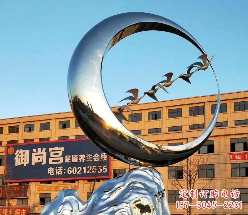泰安不锈钢大雁雕塑象征着生机勃勃的美丽