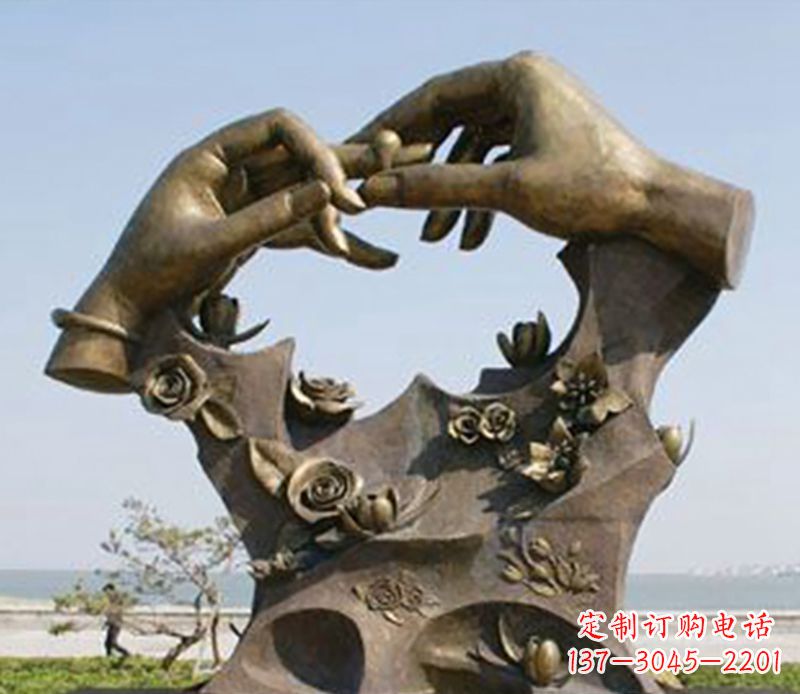 泰安不锈钢戒指雕塑表达爱的艺术精品