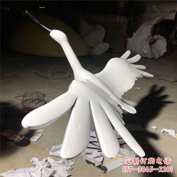 泰安不锈钢丹顶鹤雕塑