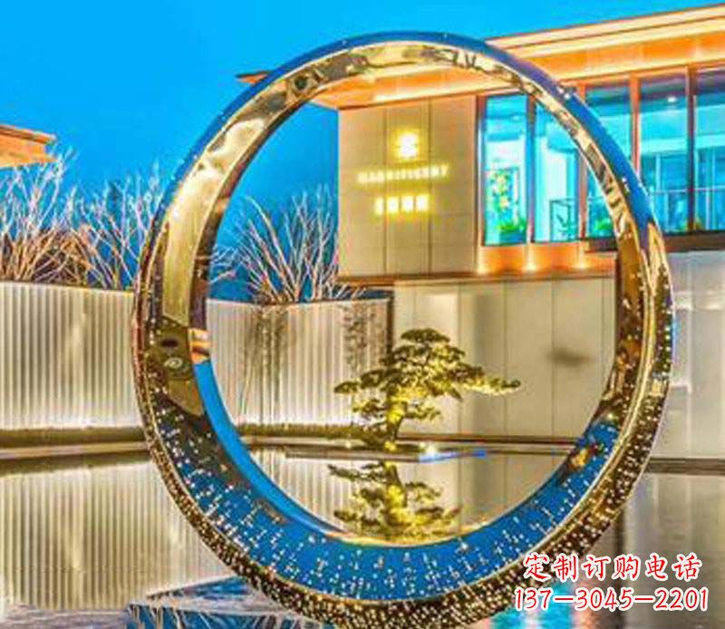 泰安精美不锈钢灯饰圆环雕塑
