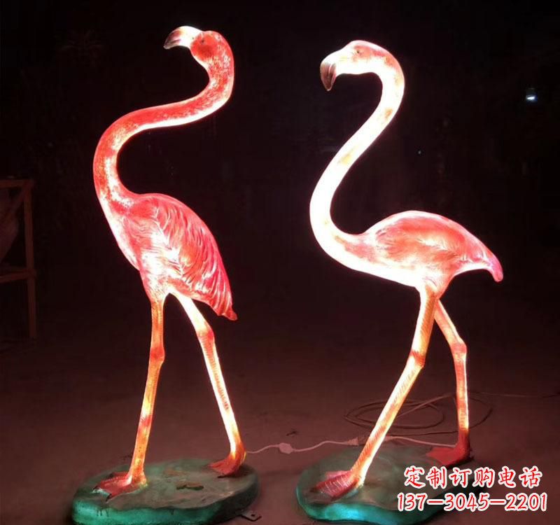 泰安不锈钢火烈鸟绚丽多彩的艺术品