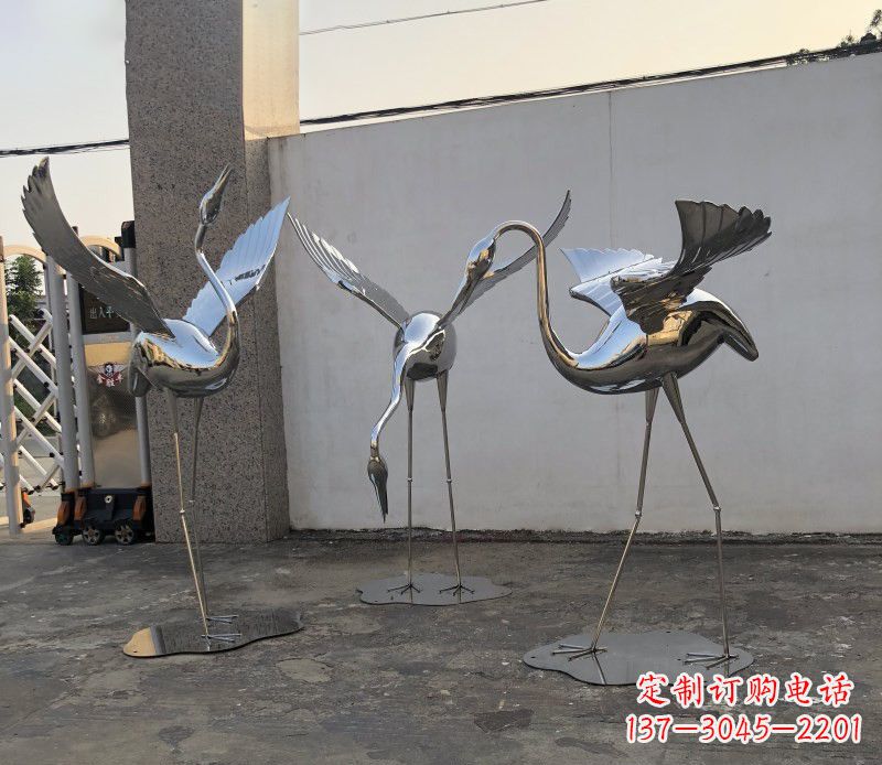 泰安不锈钢锻造的丹顶鹤雕塑