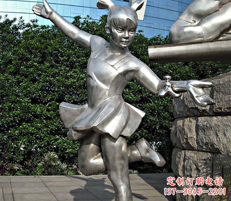 泰安不锈钢儿童踢毽子雕塑传承传统文化