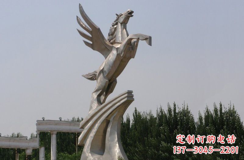 泰安不锈钢飞马雕塑象征力量与灵动