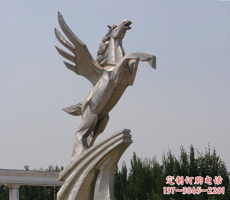 泰安不锈钢飞马精美雕塑点缀公园