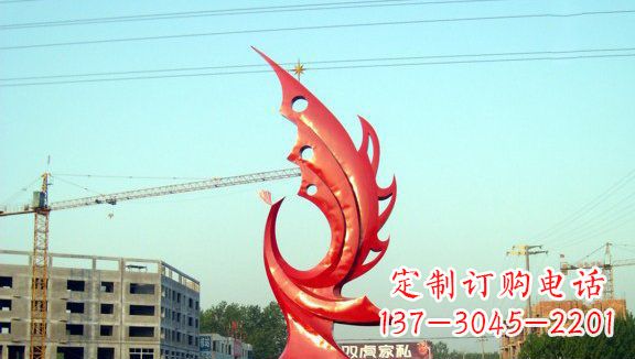 泰安凤凰城市的不锈钢雕塑