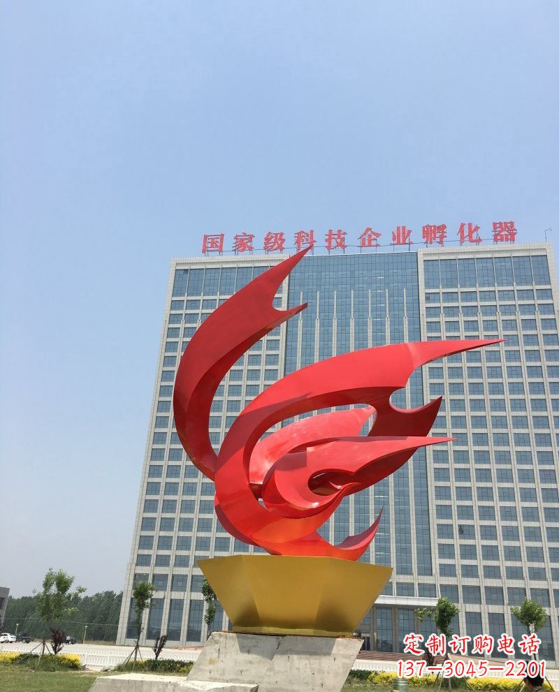 泰安不锈钢凤凰雕塑一种具有传统文化内涵的艺术品