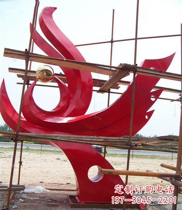 泰安凤凰展翅高飞——不锈钢凤凰明珠广场景观雕塑