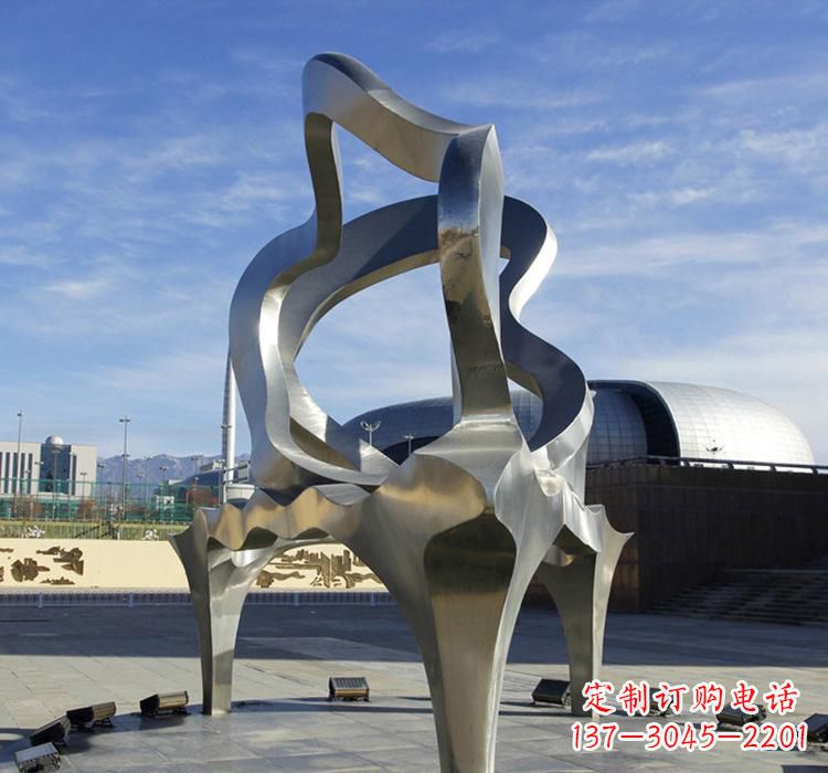 泰安不锈钢钢琴雕塑让音乐穿越时空