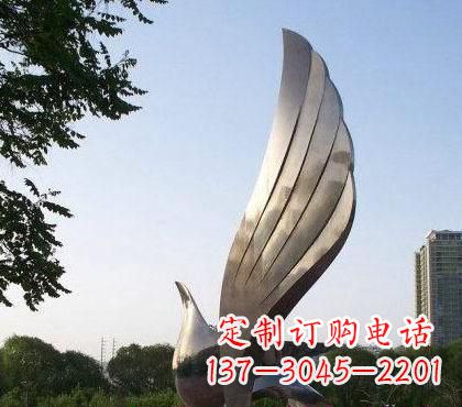 泰安不锈钢鸽子雕塑美丽的象征