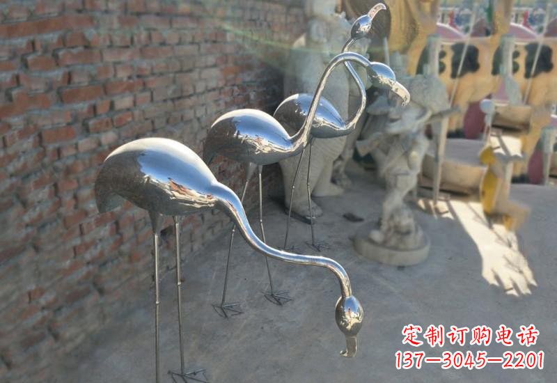 泰安不锈钢火烈鸟雕塑灿烂耀眼的艺术之作