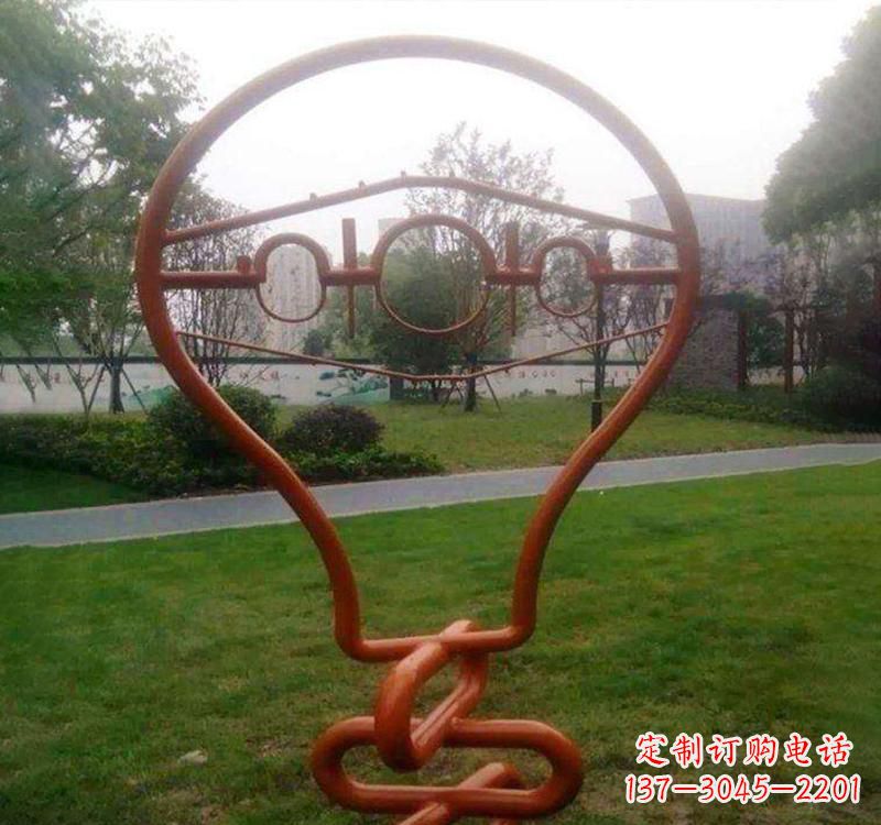 泰安不锈钢灯泡雕塑点亮城市之美