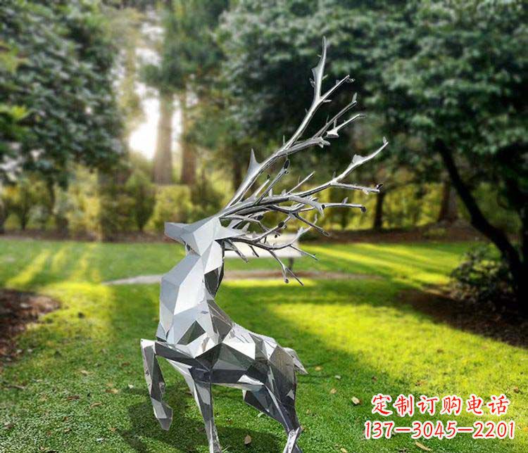 泰安不锈钢公园动物鹿