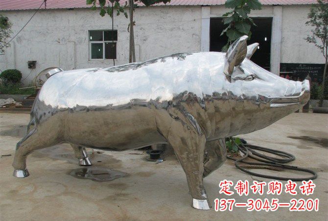 泰安不锈钢公园动物猪雕塑精美雕塑展现完美美学