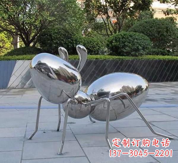 泰安不锈钢蚂蚁雕塑一座镜面公园的精美装点