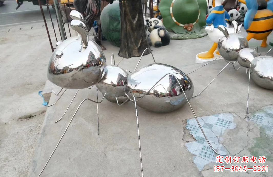 泰安精致雕塑——不锈钢蚂蚁