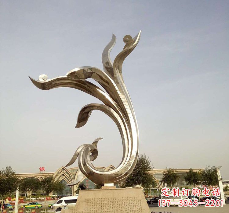 泰安凤凰雕塑,让不锈钢广场更加精彩