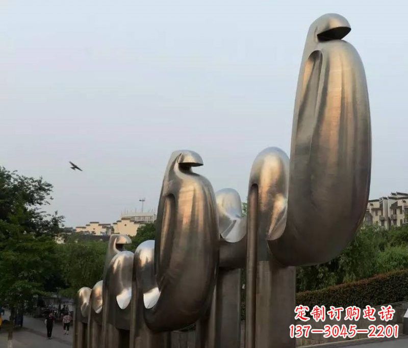 泰安不锈钢骆驼雕塑给城市增添新魅力