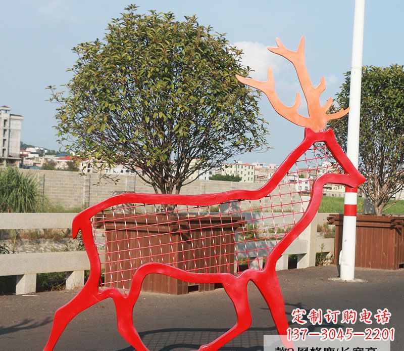 泰安不锈钢动物雕塑——鹿