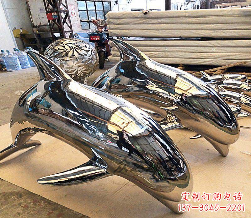 泰安不锈钢海豚雕塑传承美丽的海洋文化