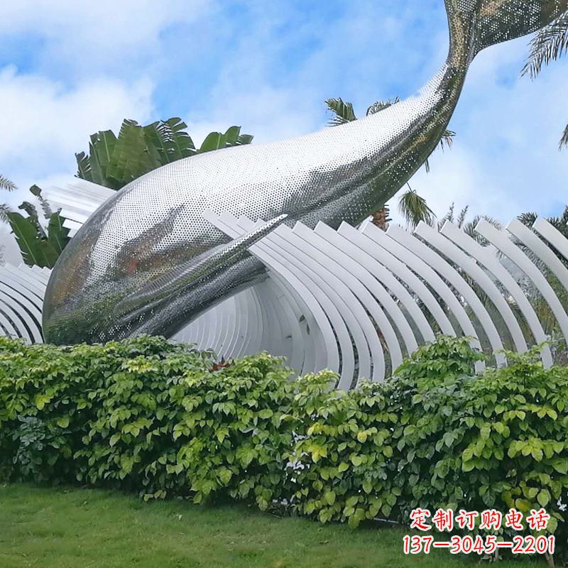 泰安海豚雕塑镜面鲸鱼创意动物景观