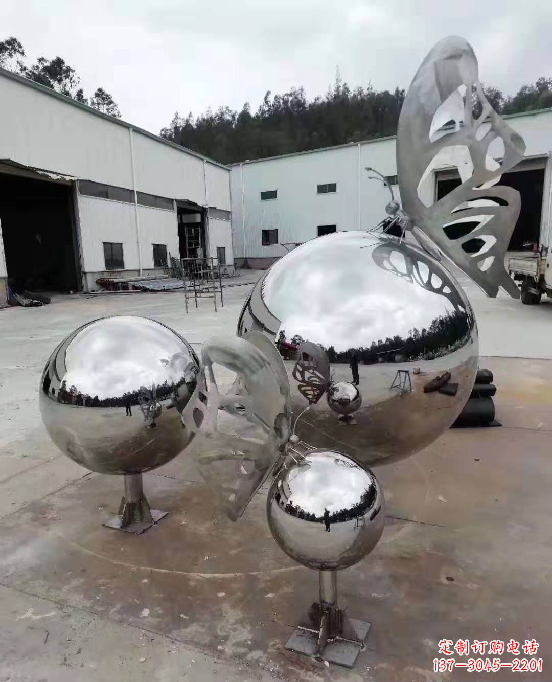 泰安不锈钢蝴蝶雕塑美丽而迷人