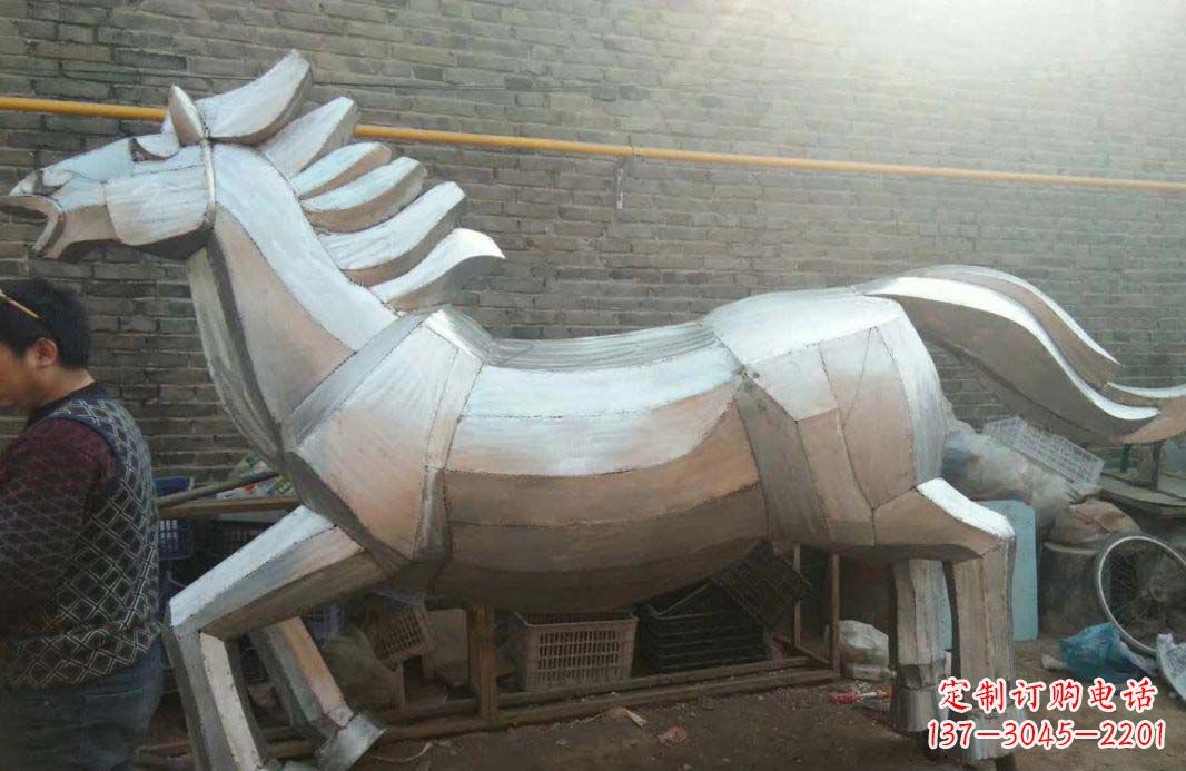 泰安不锈钢户外马雕塑精美的艺术装点