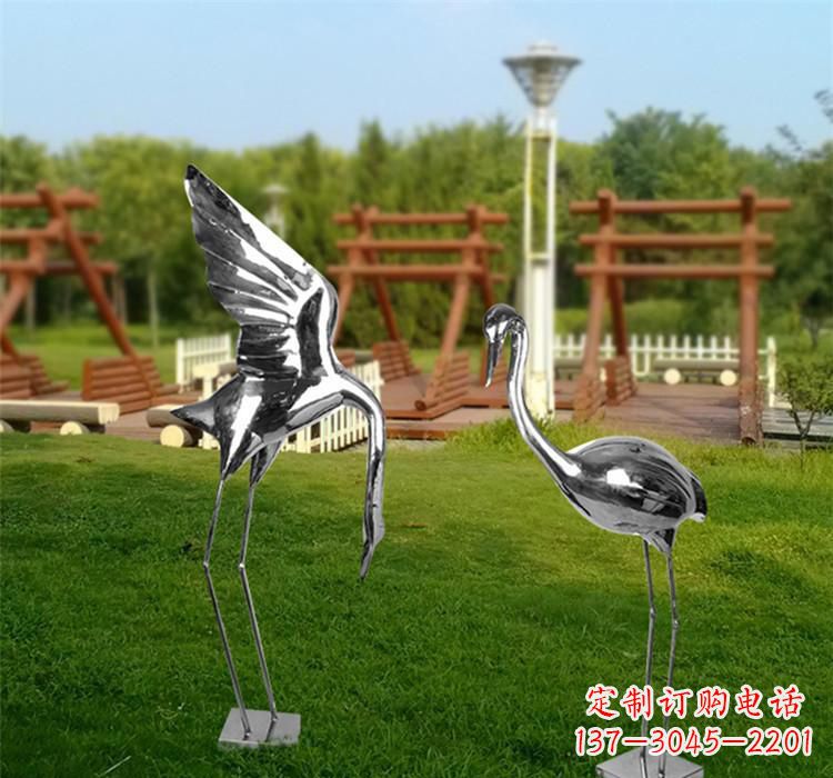泰安不锈钢仙鹤雕塑艺术精美、气质高雅