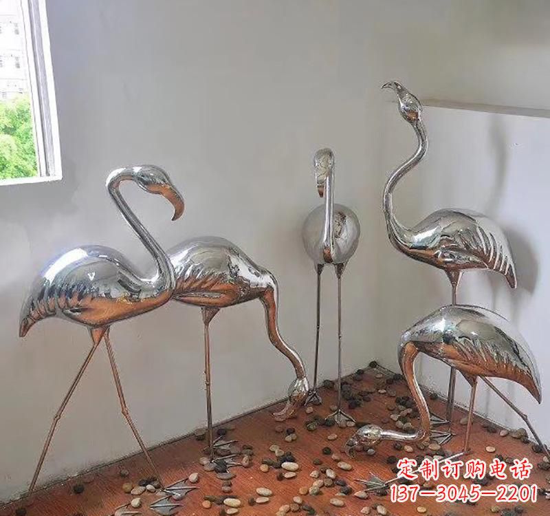 泰安不锈钢火烈鸟象征勇气与活力