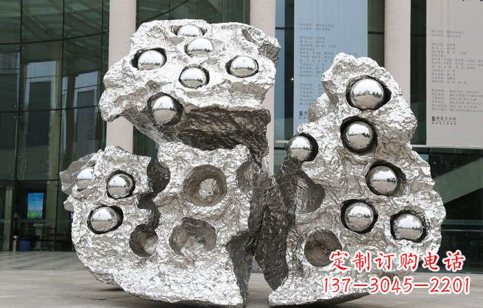 泰安不锈钢莲蓬雕塑——传承古老文化的艺术瑰宝