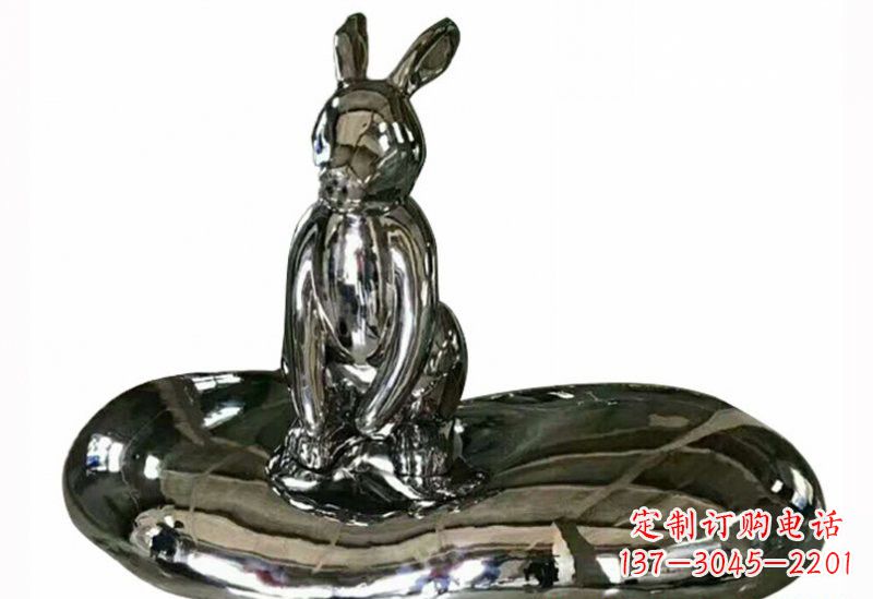 泰安不锈钢兔子雕塑