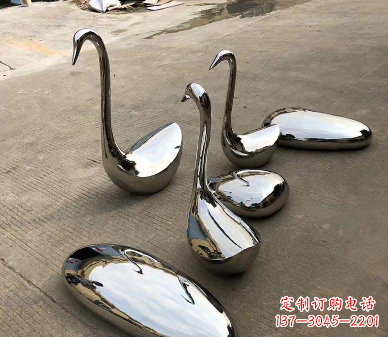 泰安精美绝伦的鹅卵石雕塑