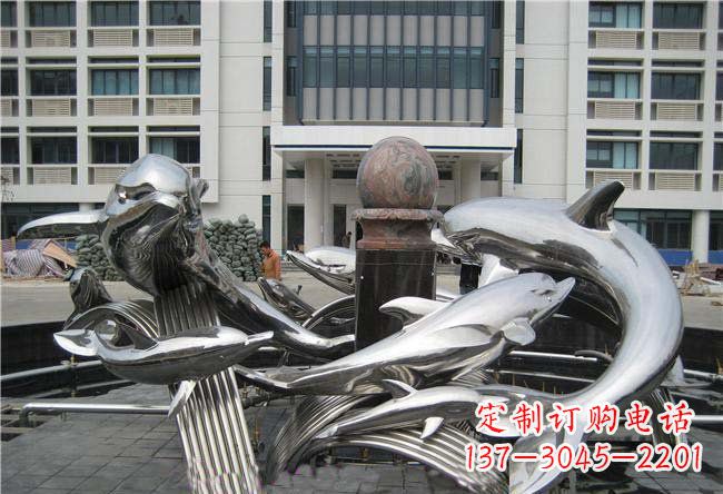 泰安海豚雕塑融合浪漫和优雅