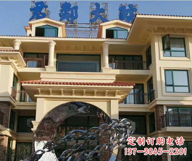 泰安不锈钢鲤鱼跃龙门雕塑——传承中国传统文化