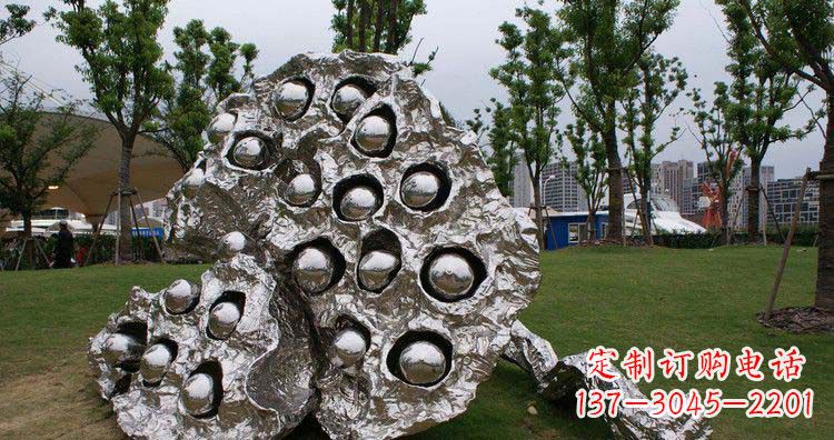 泰安不锈钢莲蓬精美雕塑铸就华丽景观