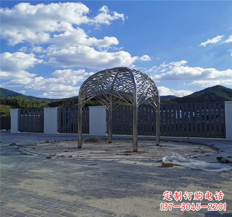 泰安不锈钢凉亭雕塑美丽的艺术之作