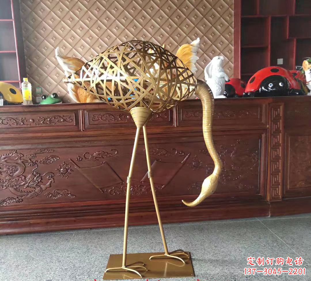 泰安不锈钢镂空丹顶鹤动物摆件