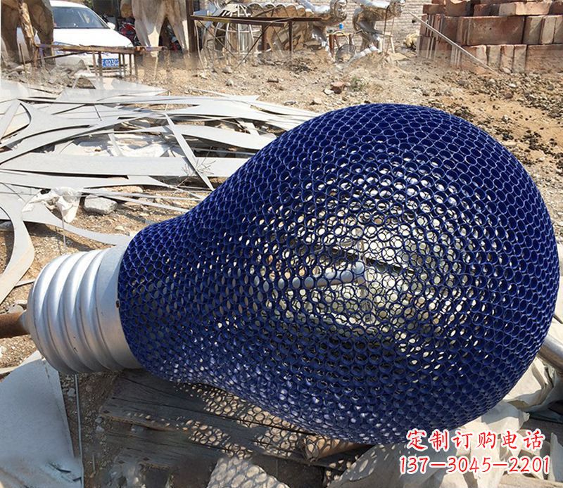 泰安不锈钢镂空灯泡雕塑精美灯光装置