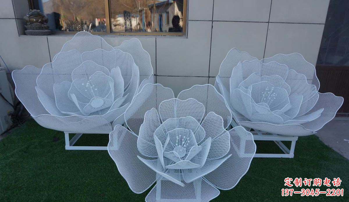 泰安不锈钢荷花雕塑一种精美而经久不衰的艺术品