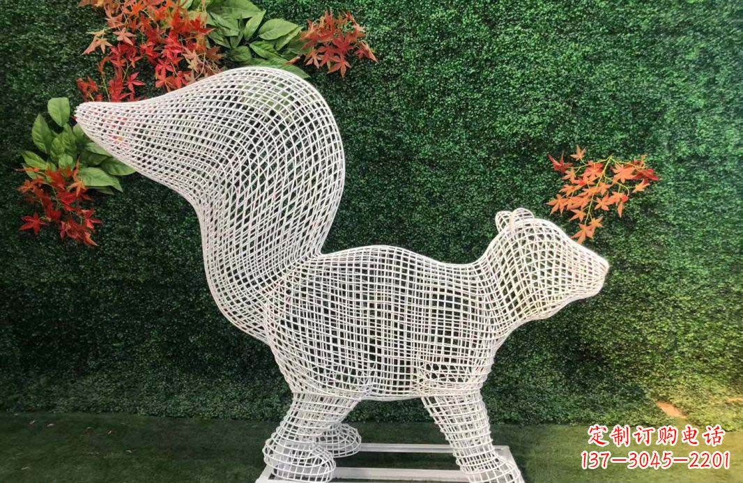 泰安不锈钢松鼠雕塑艺术与精美结合
