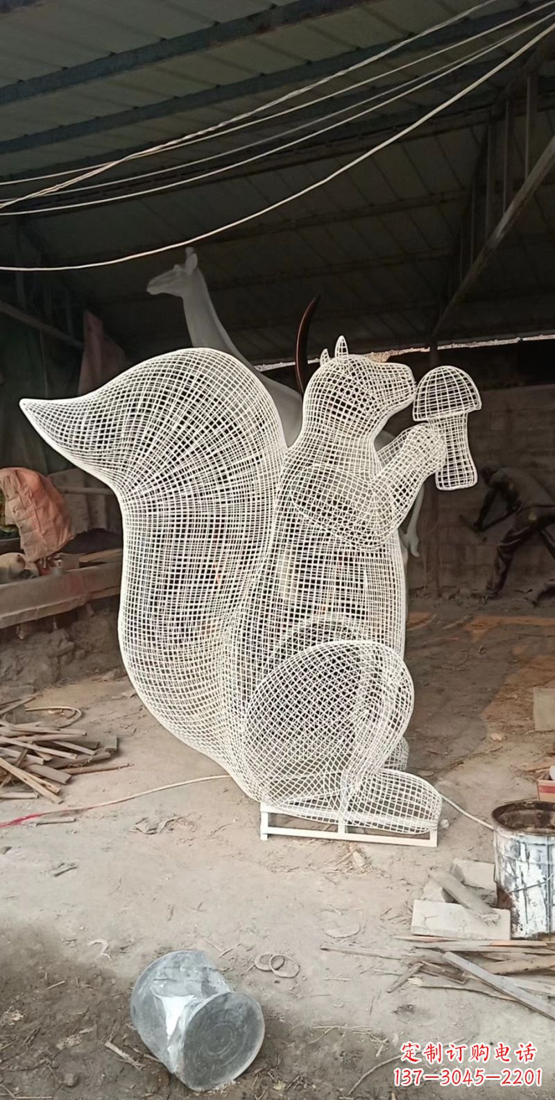 泰安不锈钢松鼠雕塑精美的艺术作品