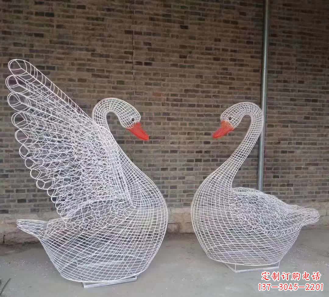 泰安不锈钢镂空天鹅雕塑——美丽动人