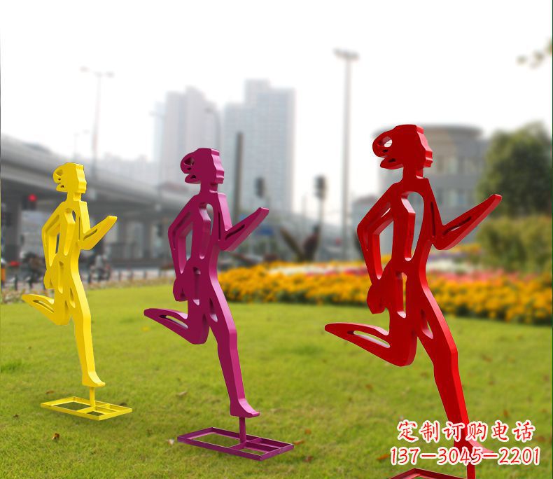 泰安勇敢奔跑的女性雕塑