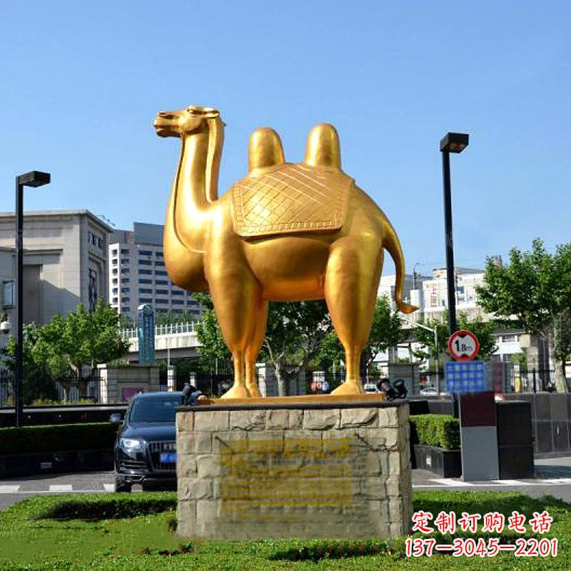 泰安不锈钢骆驼雕塑点缀城市绿化