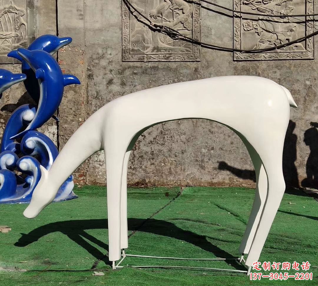 泰安不锈钢喷漆艺术小鹿雕塑——精美雕塑，给您不一样的视觉享受