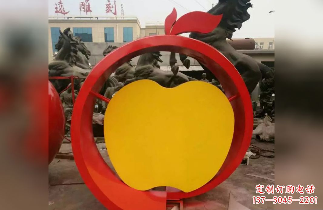 泰安不锈钢苹果雕塑——见证爱与和平