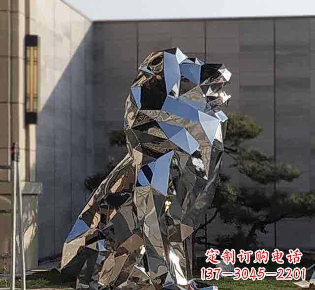 泰安不锈钢狮子雕塑象征力量与美丽