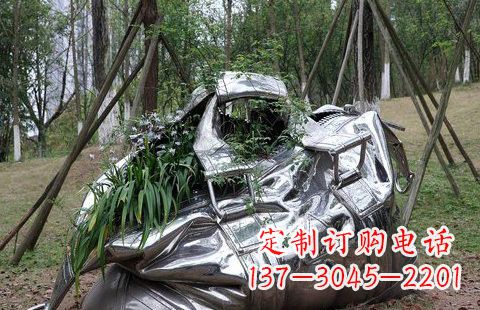泰安不锈钢手提包雕塑——精美的艺术形式