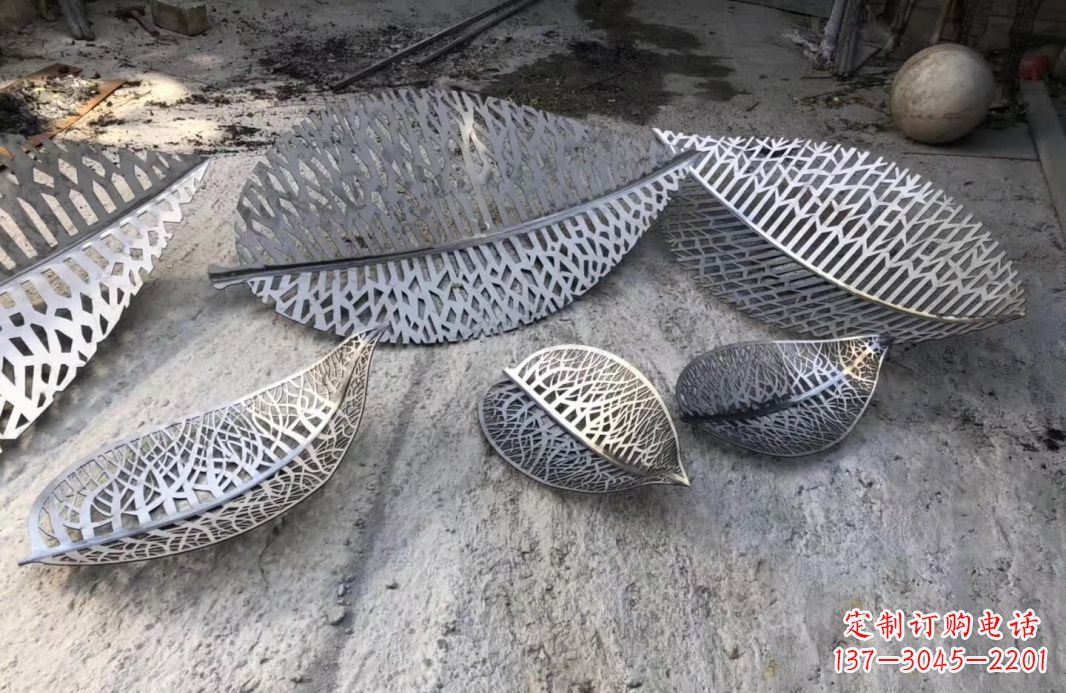 泰安优雅的不锈钢树叶雕塑
